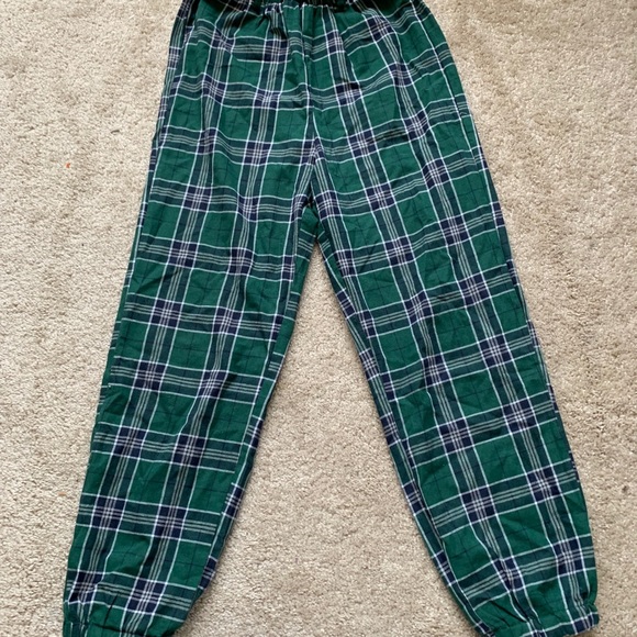 Fashion Nova Pants - Green plaid Fashion Nova pants